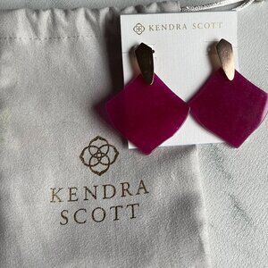 Kendra Scott Astoria Drop Earrings Gold and Maroon Jade
